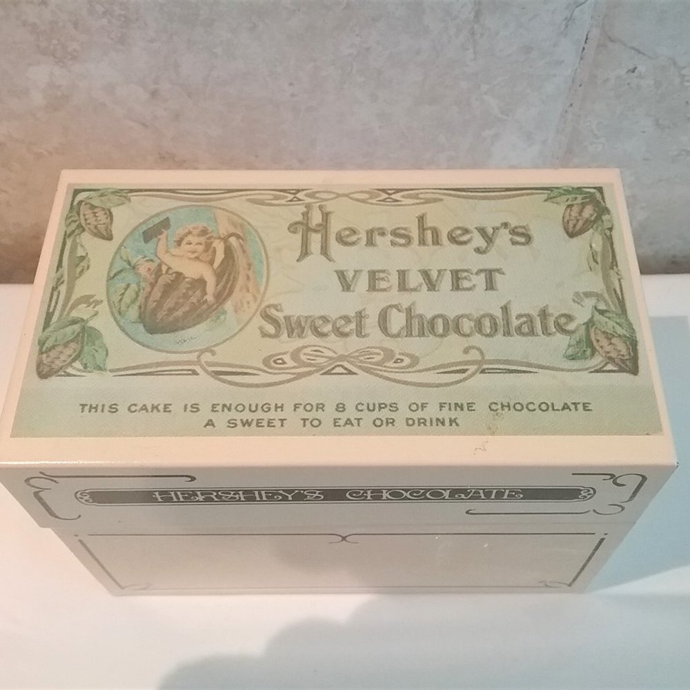Hershey's Velvet Sweet Chocolate recipe tin